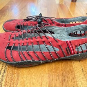 Jbu red water shoe 7